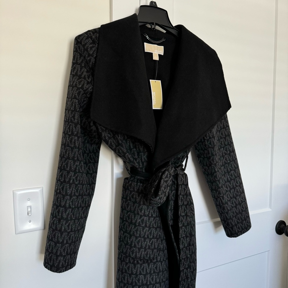 Michael Kors - Women’s Wool Blend Logo Jacquard Black/Gray Wrap Coat size Large - Picture 3 of 16